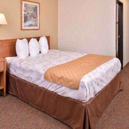Americas Best Value Inn Missouri Valley Екстер'єр фото