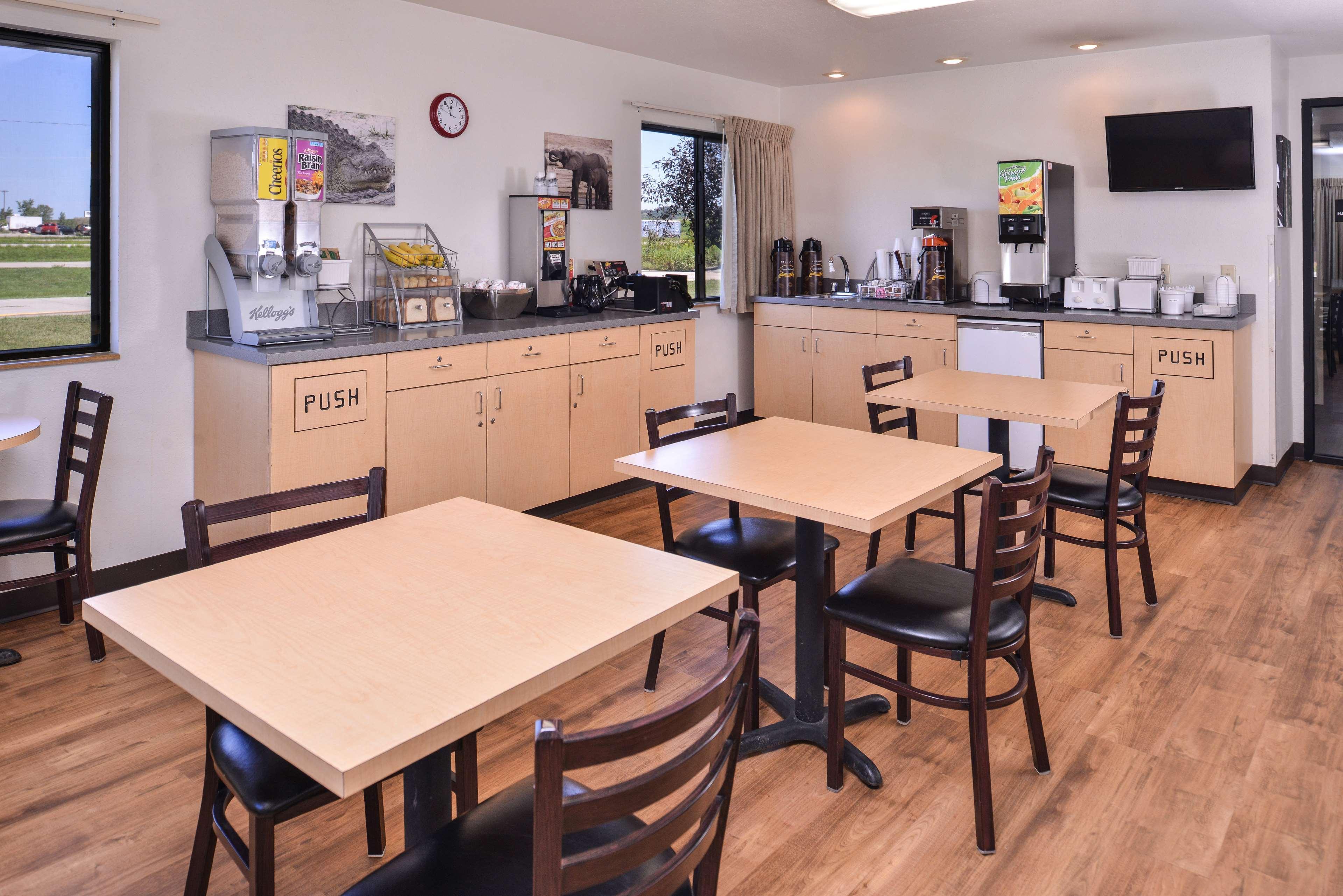 Americas Best Value Inn Missouri Valley Екстер'єр фото