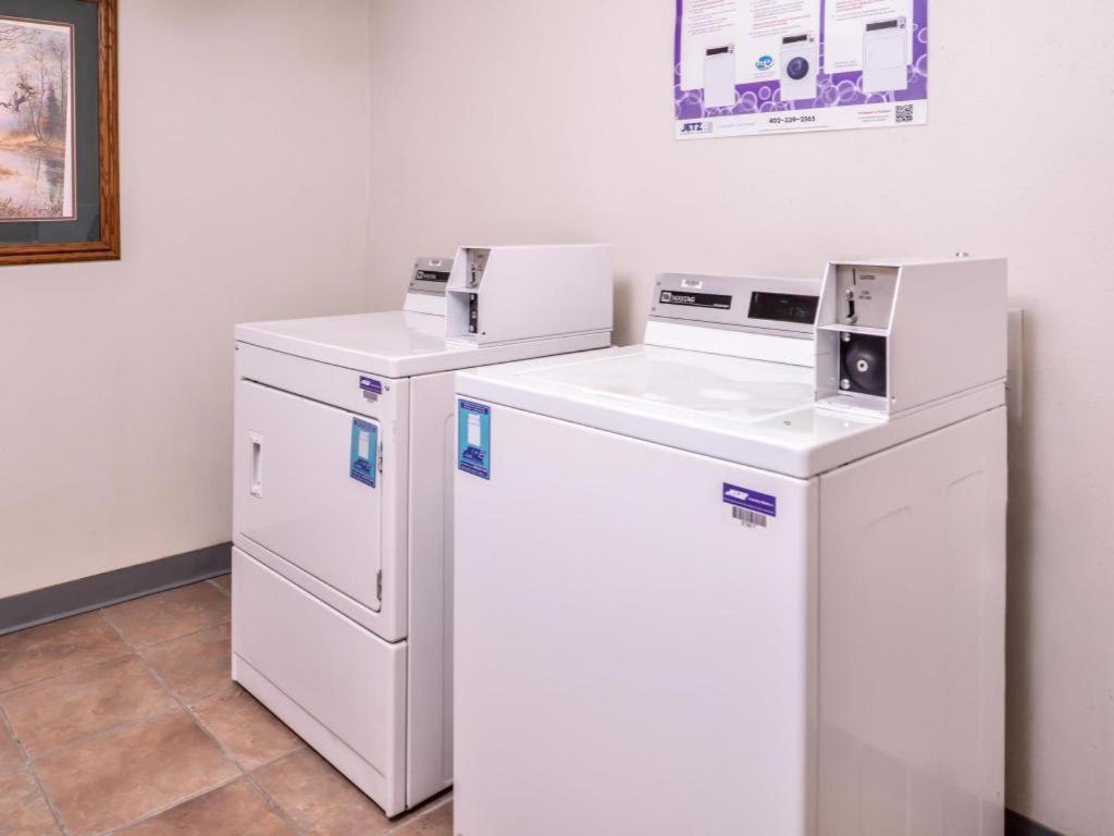 Americas Best Value Inn Missouri Valley Екстер'єр фото