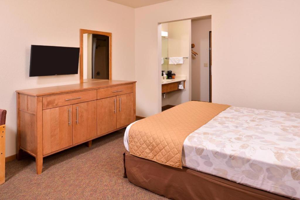 Americas Best Value Inn Missouri Valley Екстер'єр фото